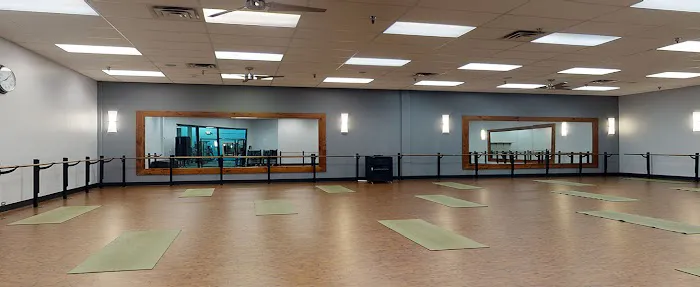 Onelife Fitness - Burke Picture 9