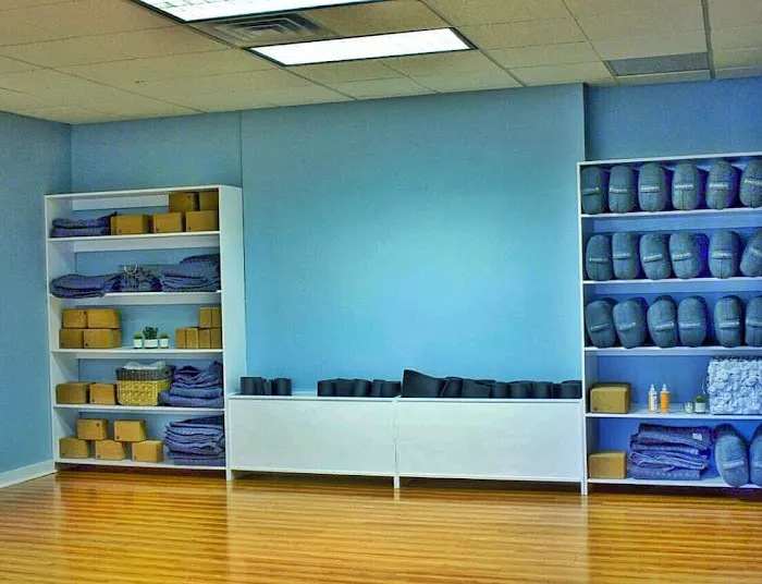 Namaste Lynné - Yoga & Wellness Center Picture 2