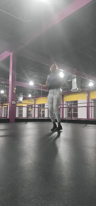 Planet Fitness Picture 1