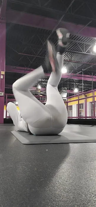 Planet Fitness Picture 2