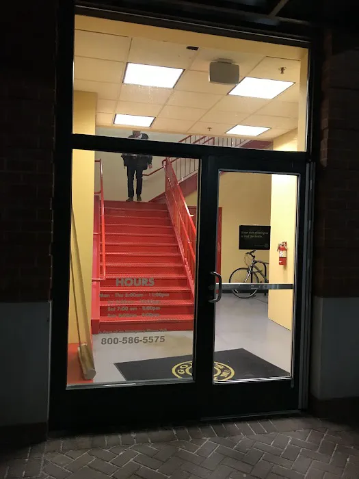 Gold's Gym Picture 10