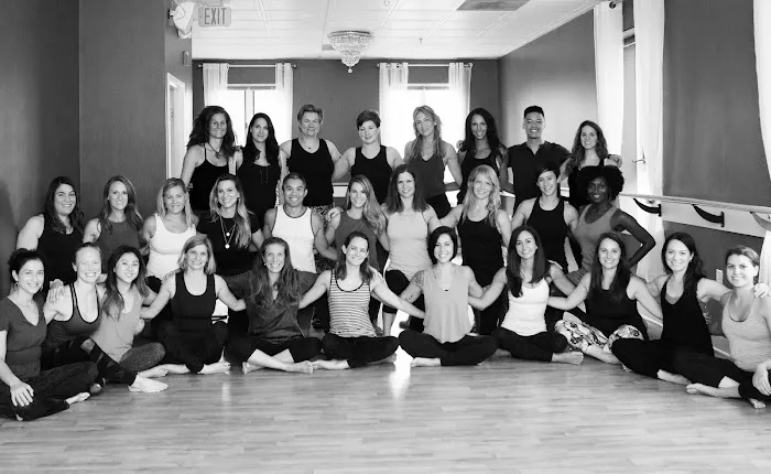 Mind the Mat Pilates & Yoga - Virginia Square Picture 4