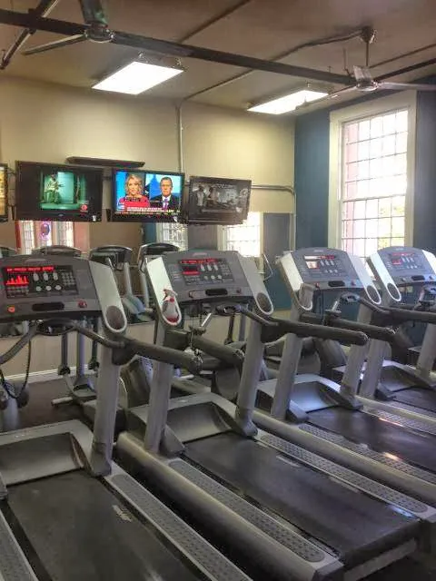 eXurb Fitness Picture 6