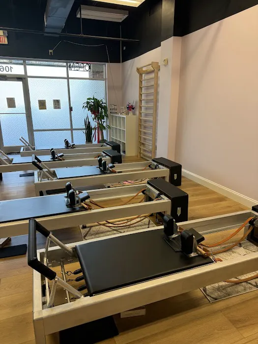 UNI PILATES & FLYING Picture 2