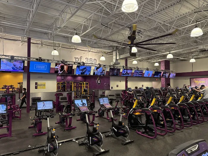 Planet Fitness Picture 5