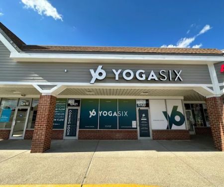 YogaSix Lake Ridge