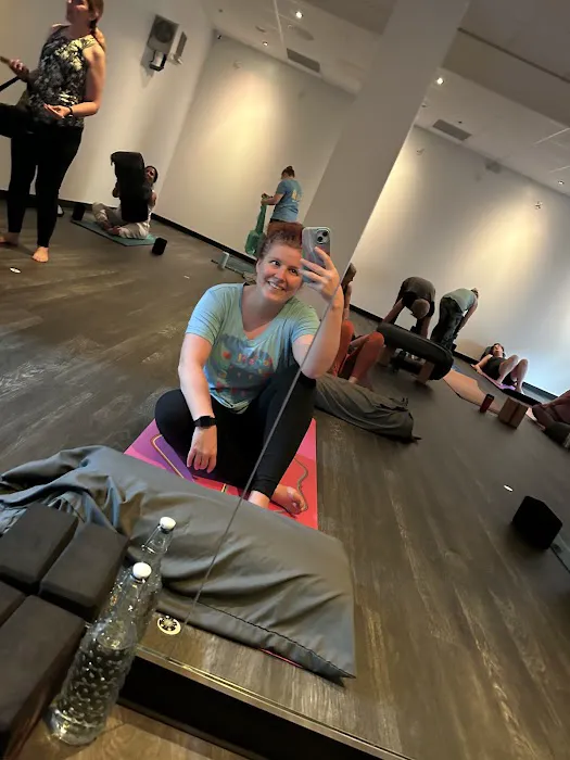 YogaSix Lake Ridge Picture 4