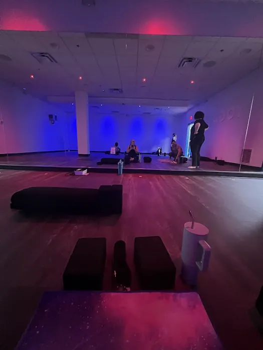 YogaSix Lake Ridge Picture 7