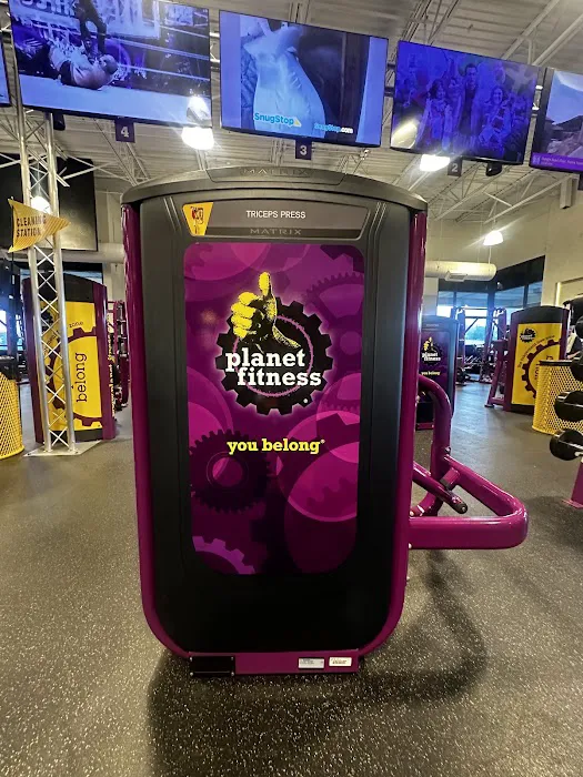 Planet Fitness Picture 8