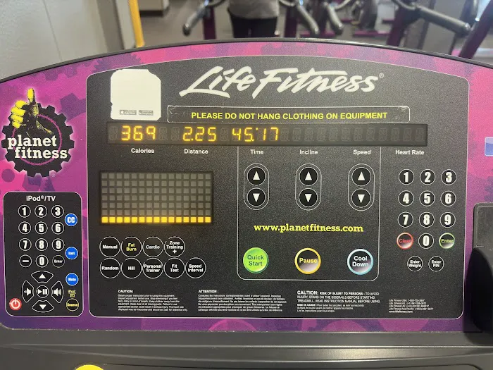 Planet Fitness Picture 9