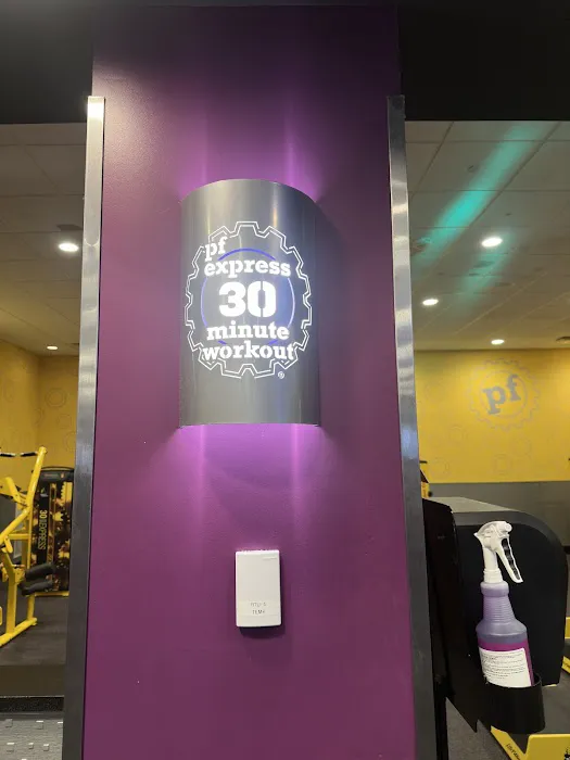 Planet Fitness Picture 6
