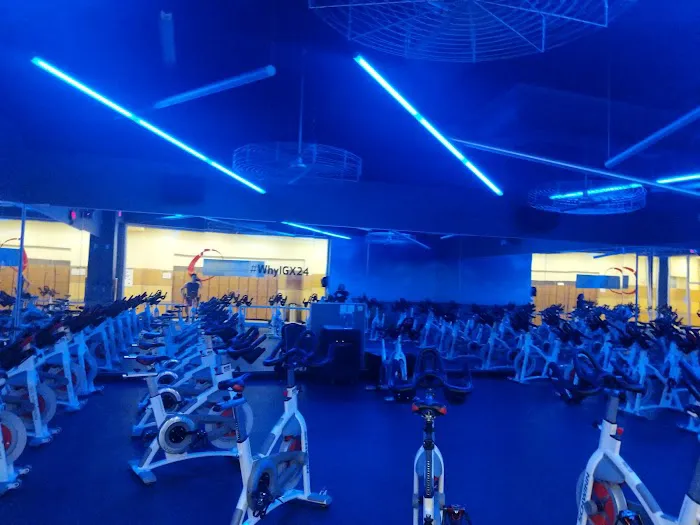 Onelife Fitness - Falls Church Picture 8