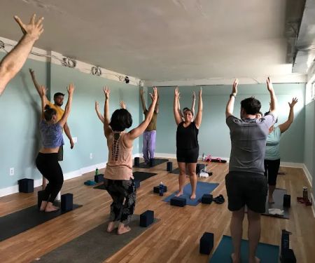Karma Yoga: Classes, Community & Retreats