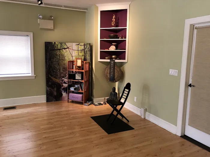 Awakening Wellness Yoga / Qigong & Healing Arts Picture 6