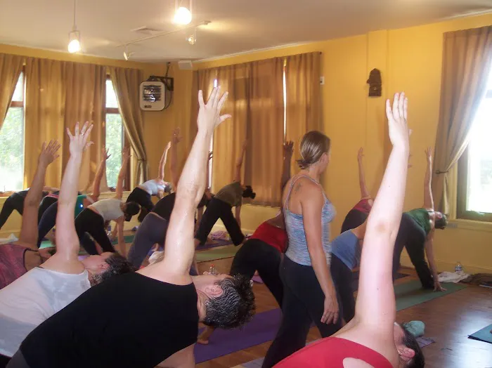 Power Yoga Works Picture 2