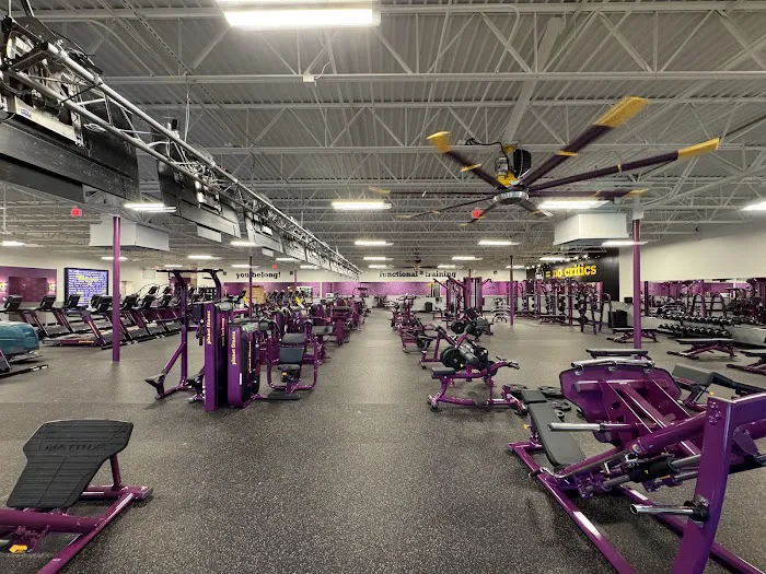 Planet Fitness Picture 7