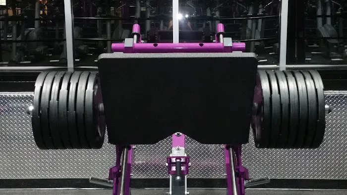 Planet Fitness Picture 9
