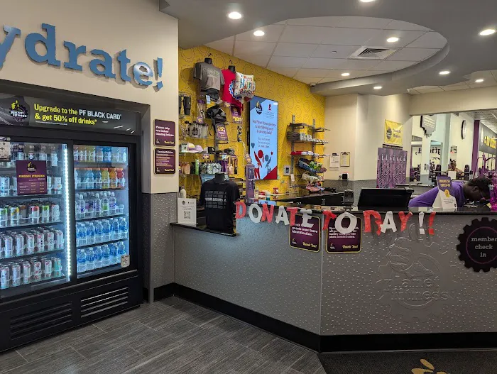 Planet Fitness Picture 6