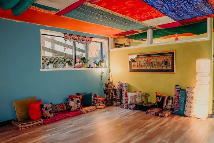 Heart N Soul Yoga Studio (WE MOVED!) Picture 3