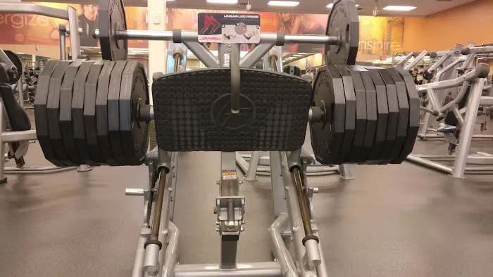 LA Fitness Picture 4