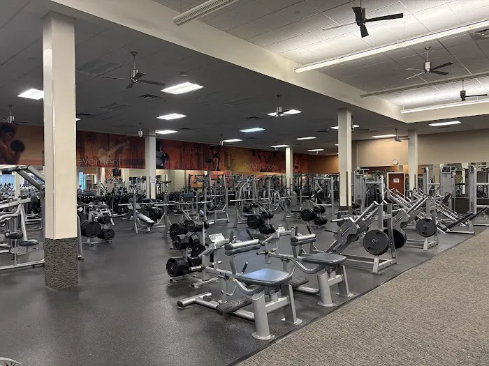 LA Fitness Picture 1
