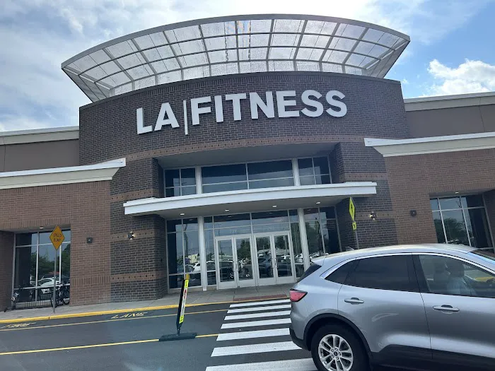 LA Fitness Picture 7