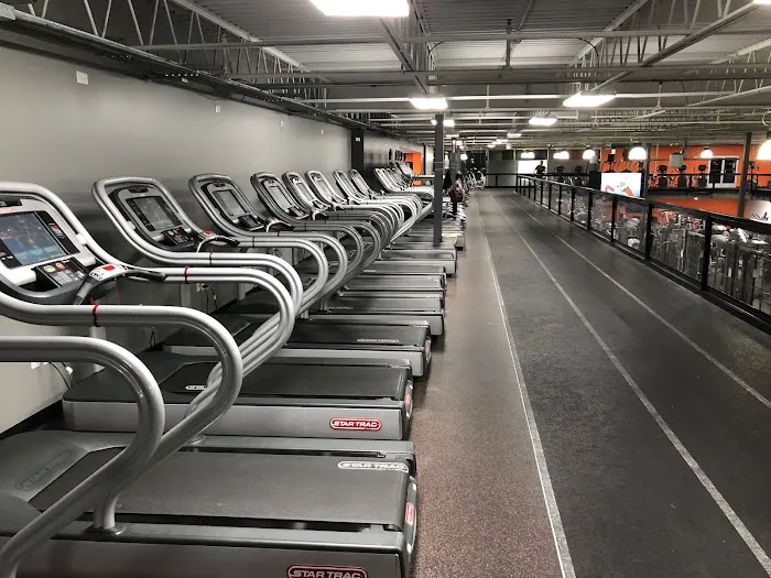 Four Seasons Fitness Picture 3