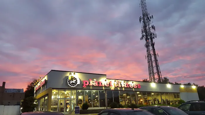 Planet Fitness Picture 3