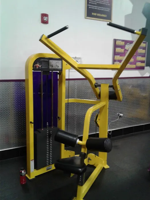 Planet Fitness Picture 9