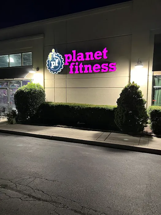 Planet Fitness Picture 2