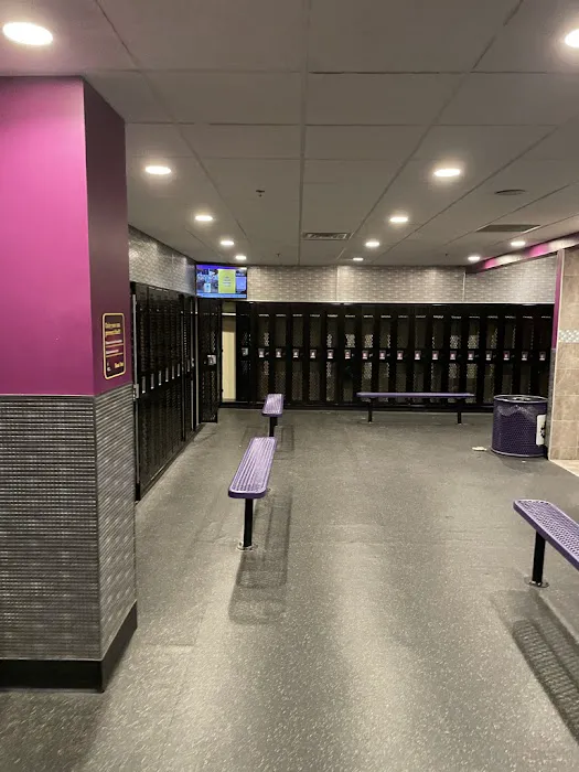Planet Fitness Picture 5