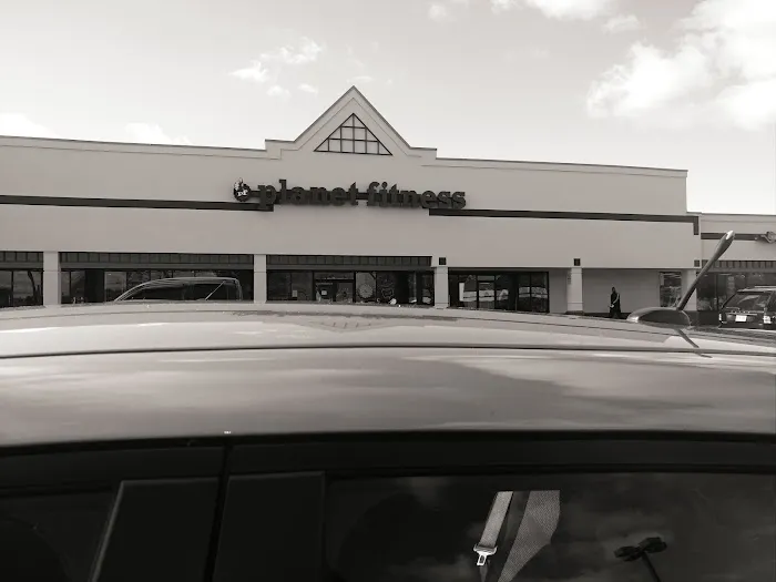 Planet Fitness Picture 4