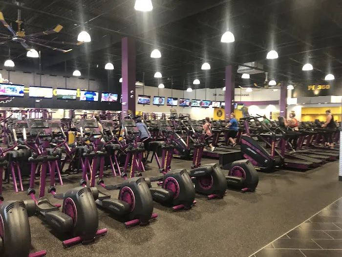 Planet Fitness Picture 7