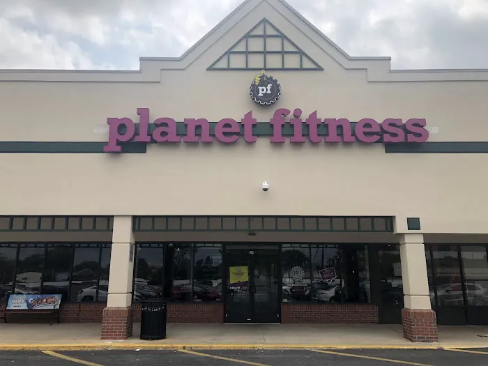 Planet Fitness Picture 6