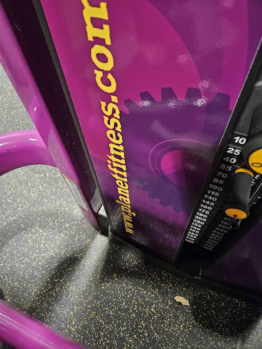Planet Fitness Picture 9