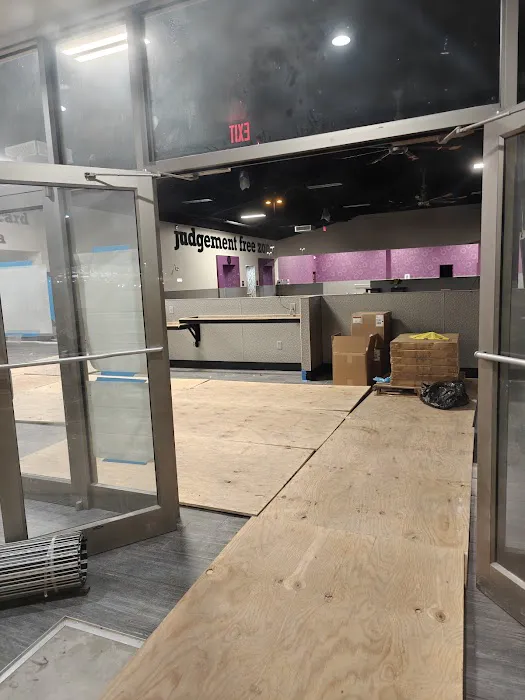 Planet Fitness Picture 5