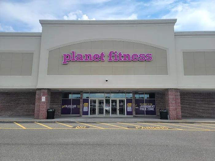 Planet Fitness Picture 1