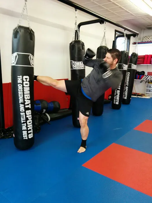 United Fitness Kickboxing And Kickboxing Bootcamp Picture 8