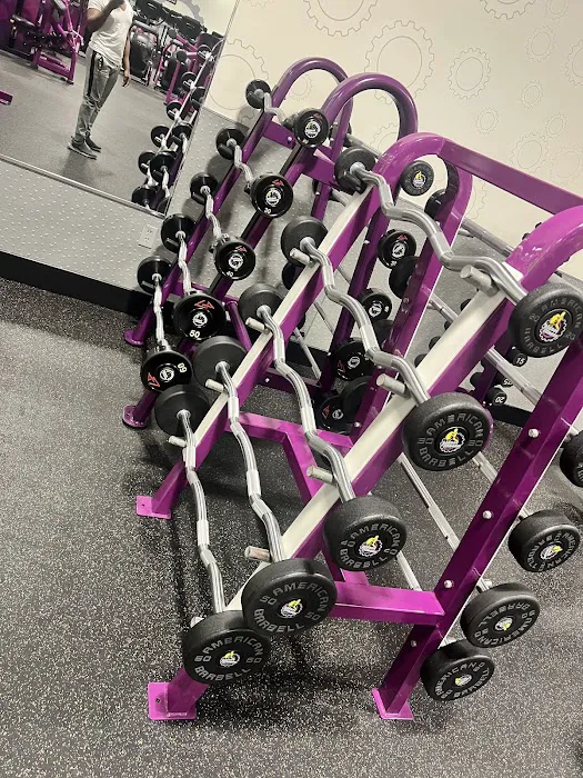 Planet Fitness Picture 10