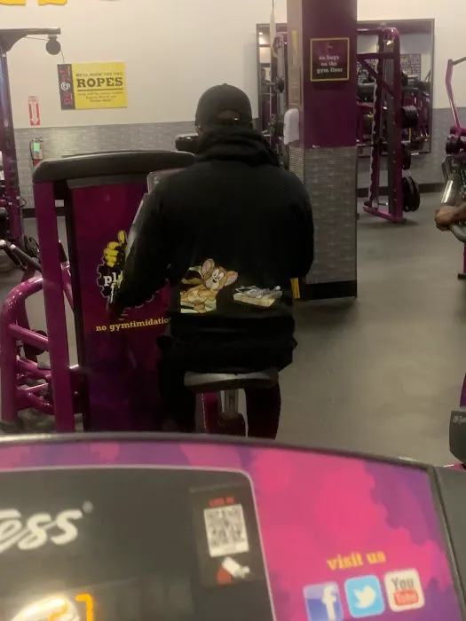 Planet Fitness Picture 2