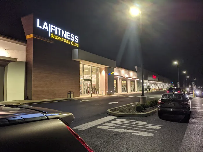 LA Fitness Picture 2