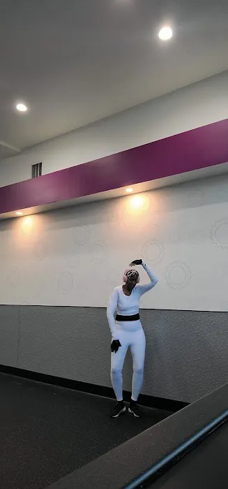 Planet Fitness Picture 2