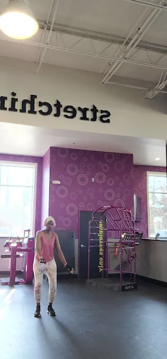 Planet Fitness Picture 8