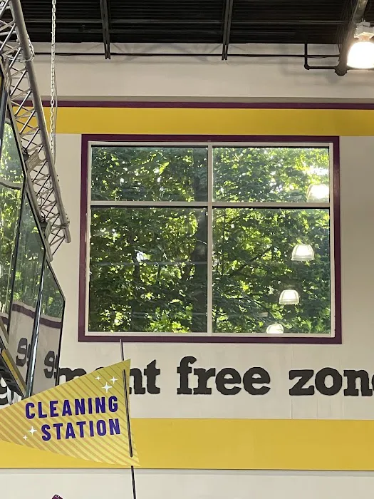 Planet Fitness Picture 4