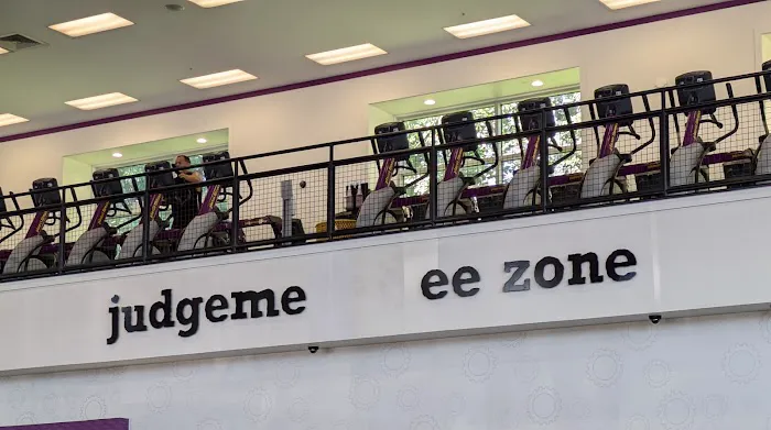 Planet Fitness Picture 6