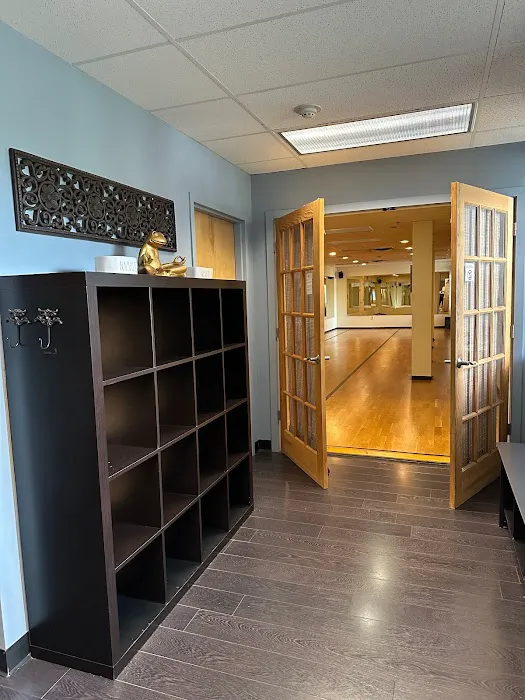 Verge Yoga Center Picture 1