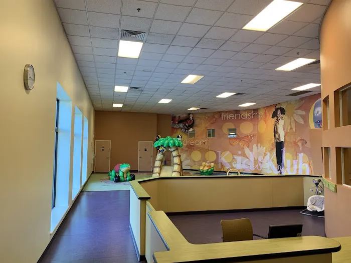 LA Fitness Picture 6