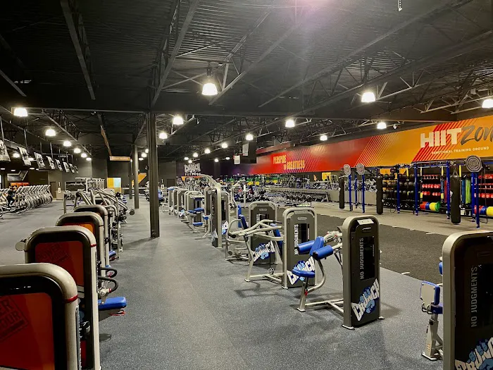 Crunch Fitness - Deptford Picture 2