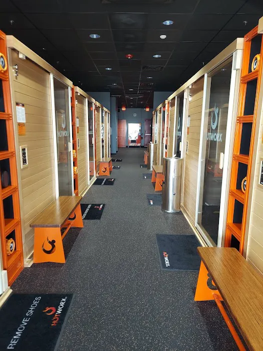 HOTWORX - Turnersville Picture 2