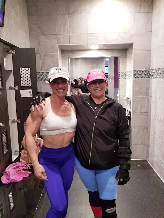 Planet Fitness Picture 5